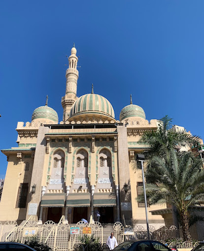 المسجد من شارع سعد زغلول المسجد من شارع سعد زغلول