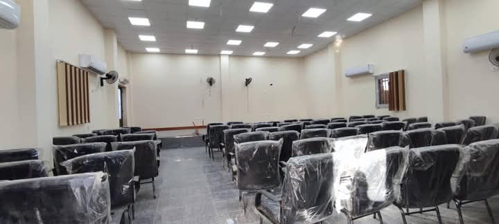 قاعة ندوات ومؤتمرات قاعة ندوات ومؤتمرات