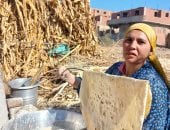 بفرن طين وعيش فلاحى.. سيدات الشرقية يحيين الزمن الجميل.. فيديو وصور