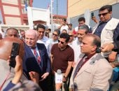 وزير الشباب والرياضة يتفقد مشروع الموهبة والبطل الأوليمبى بمركز شباب فارسكور