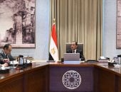 مدبولى يتابع تنفيذ برنامج الطروحات الحكومية فى قطاعى البترول والأعمال العام