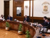 رئيس الوزراء يلتقى الرئيس الإقليمى لمجموعة فنادق "حياة" العالمية 